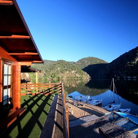 Douro Yacht Charter & Bungalows Sao Joao da Pesqueira Ngoại thất bức ảnh
