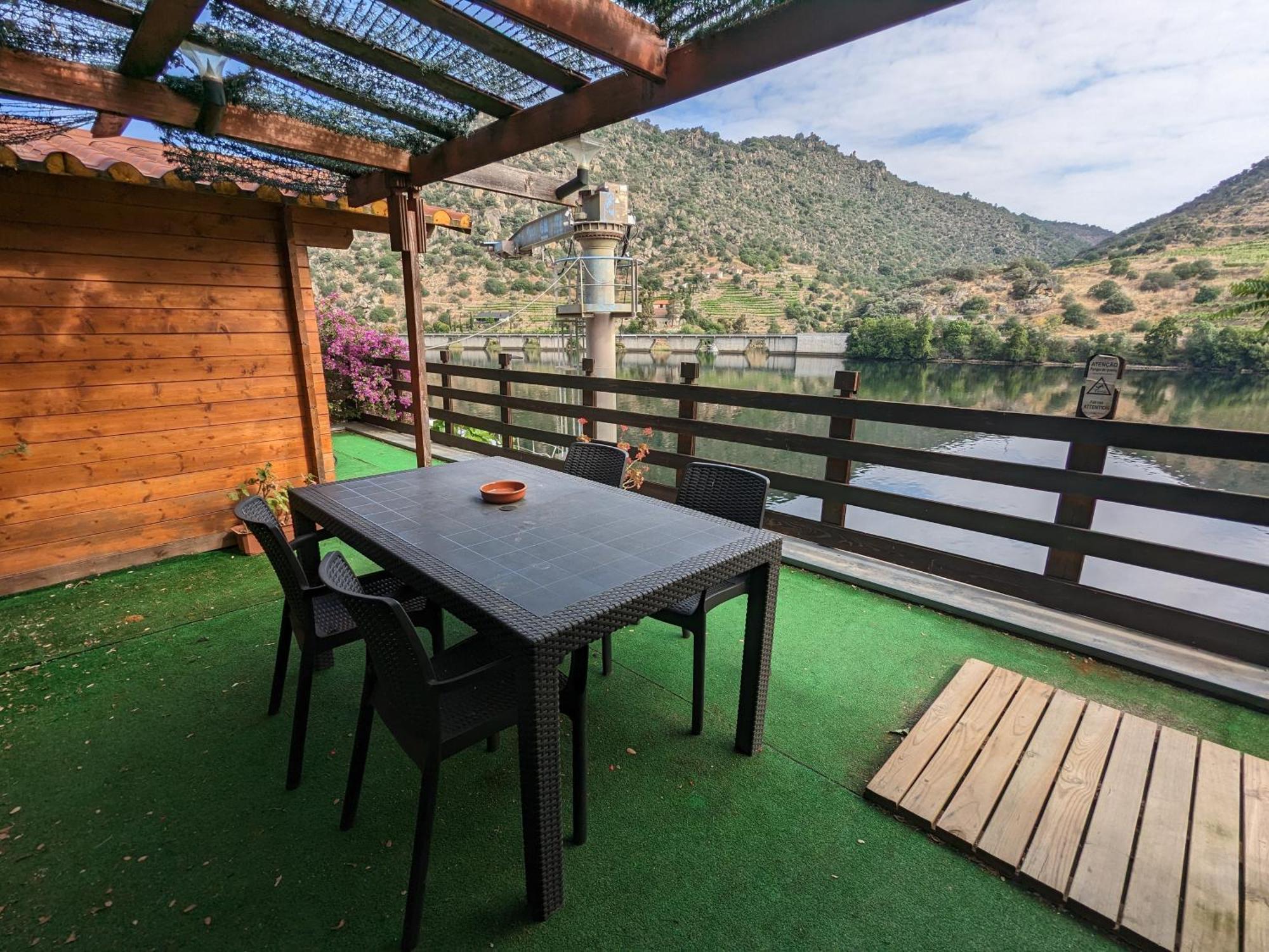 Douro Yacht Charter & Bungalows Sao Joao da Pesqueira Ngoại thất bức ảnh