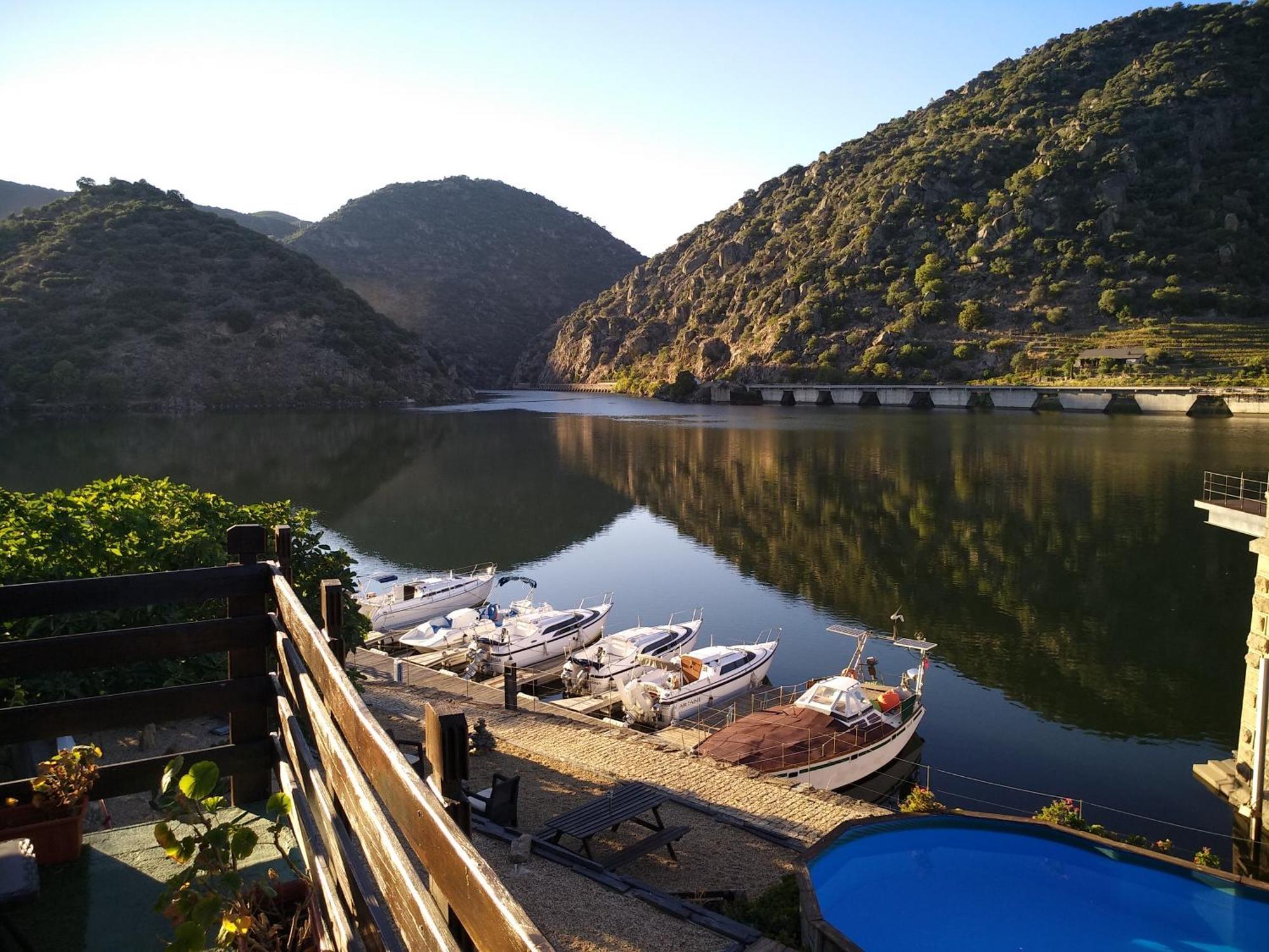 Douro Yacht Charter & Bungalows Sao Joao da Pesqueira Ngoại thất bức ảnh