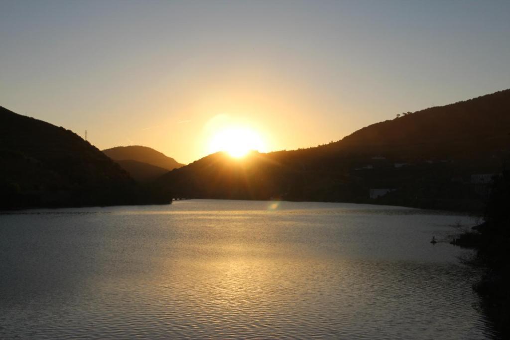 Douro Yacht Charter & Bungalows Sao Joao da Pesqueira Ngoại thất bức ảnh